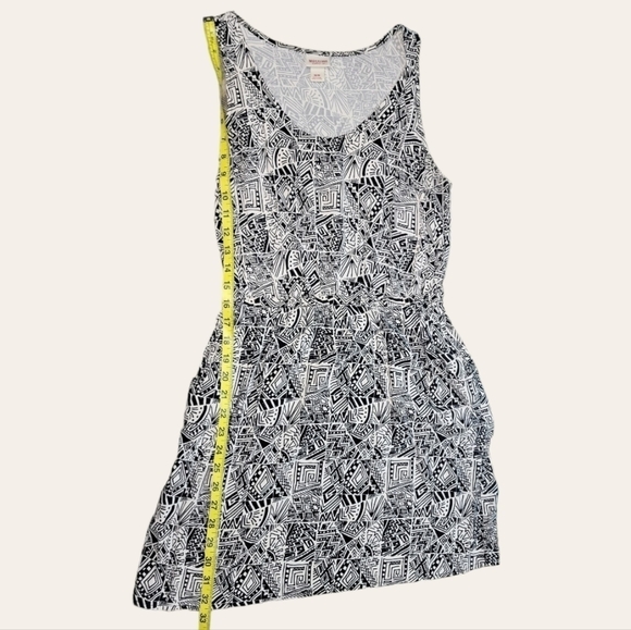 Mossimo Supply Co | Black and White Geometric Pattern Tank Dress w/ Back Cut Out - Picture 11 of 15